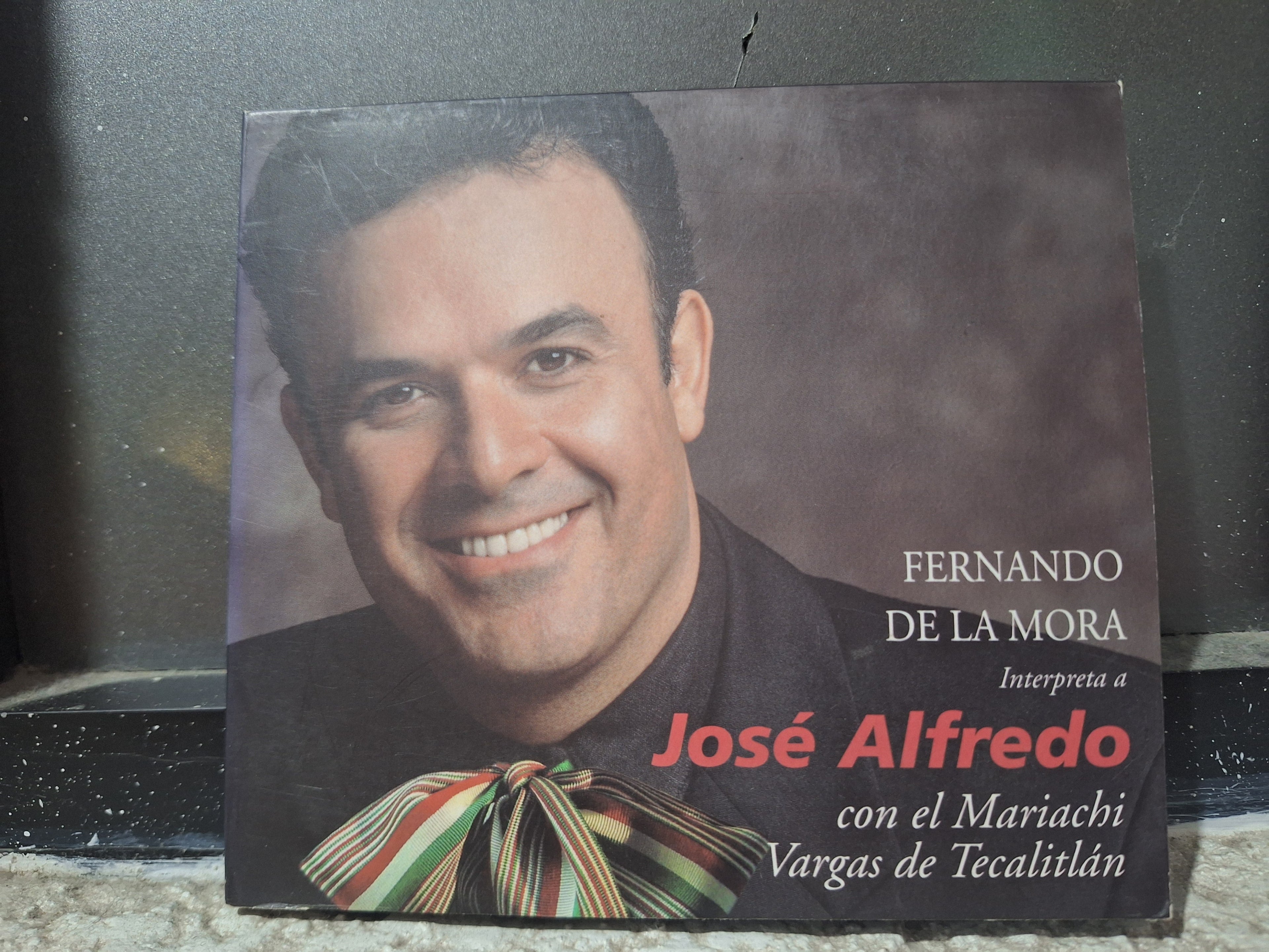 FERNANDO DE LA MORA INTERPRETA A JOSE ALFREDO CD USADO EN BUEN ESTADO [NACIONAL]
