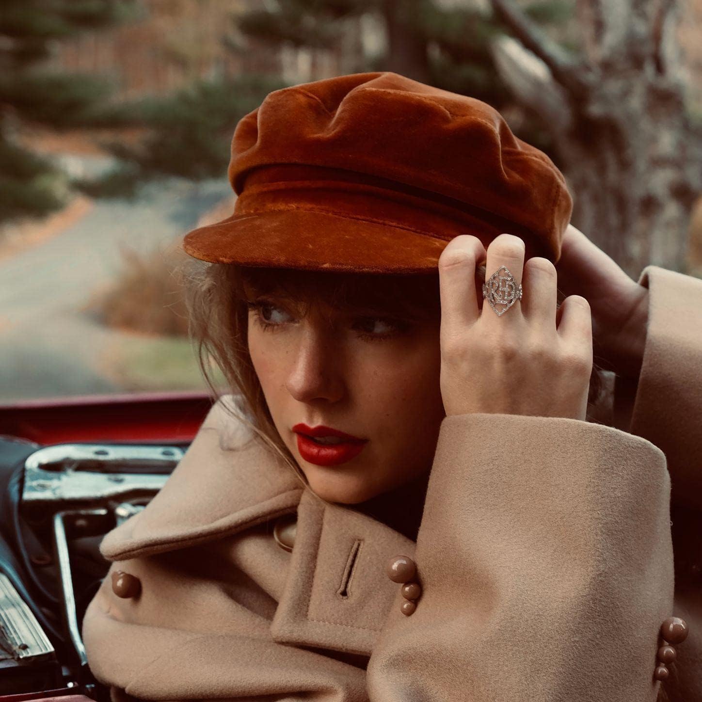 CD TAYLOR SWIFT /  RED TAYLORS VERSION
